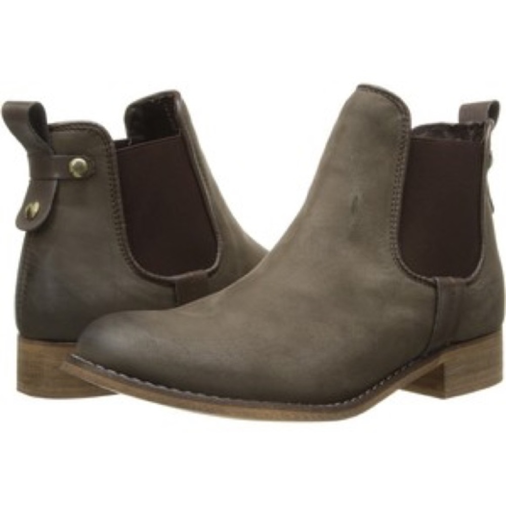 Steve Madden Gilte Boot Size 7 Good Condition