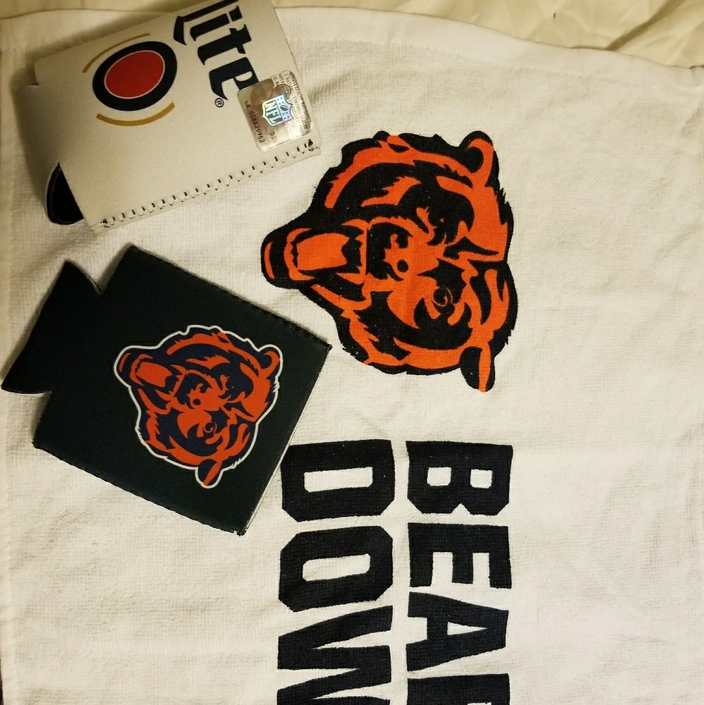 Chicago bears towel and 2 reversible coozies