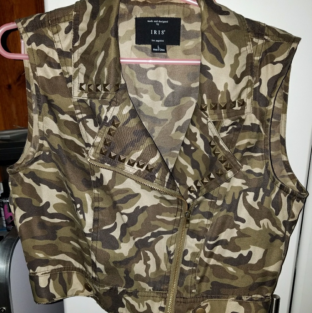 Camo pattern vest