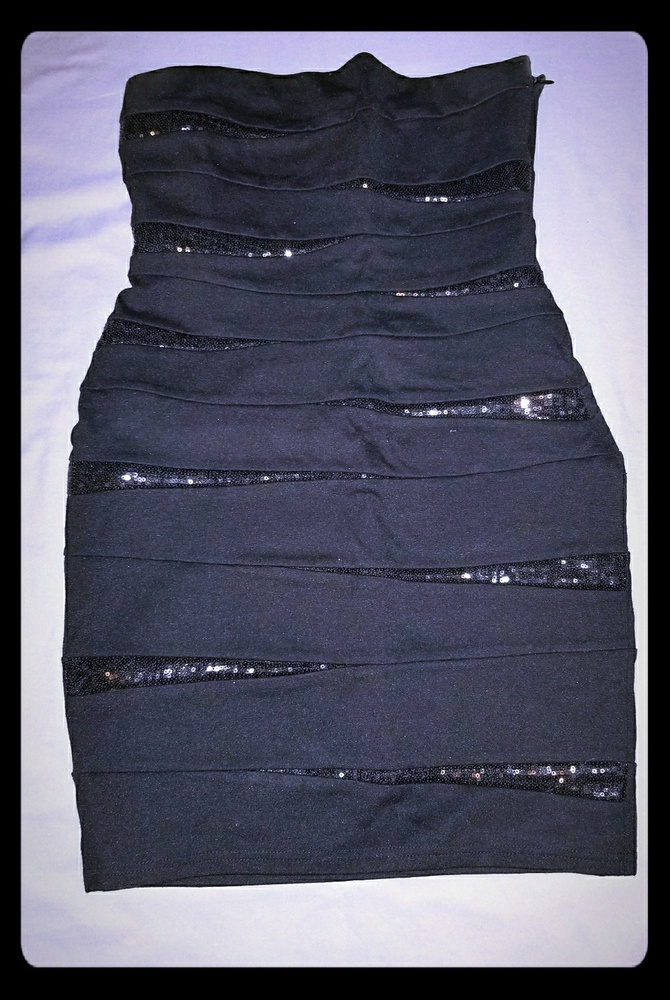 Black strapless dress [SZ-MED]