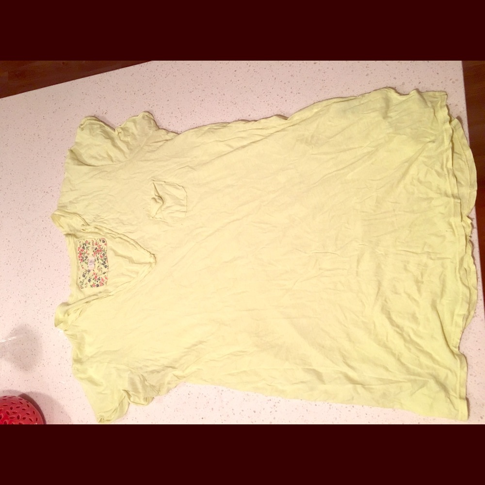 Fluorescent yellow cozy t-shirt