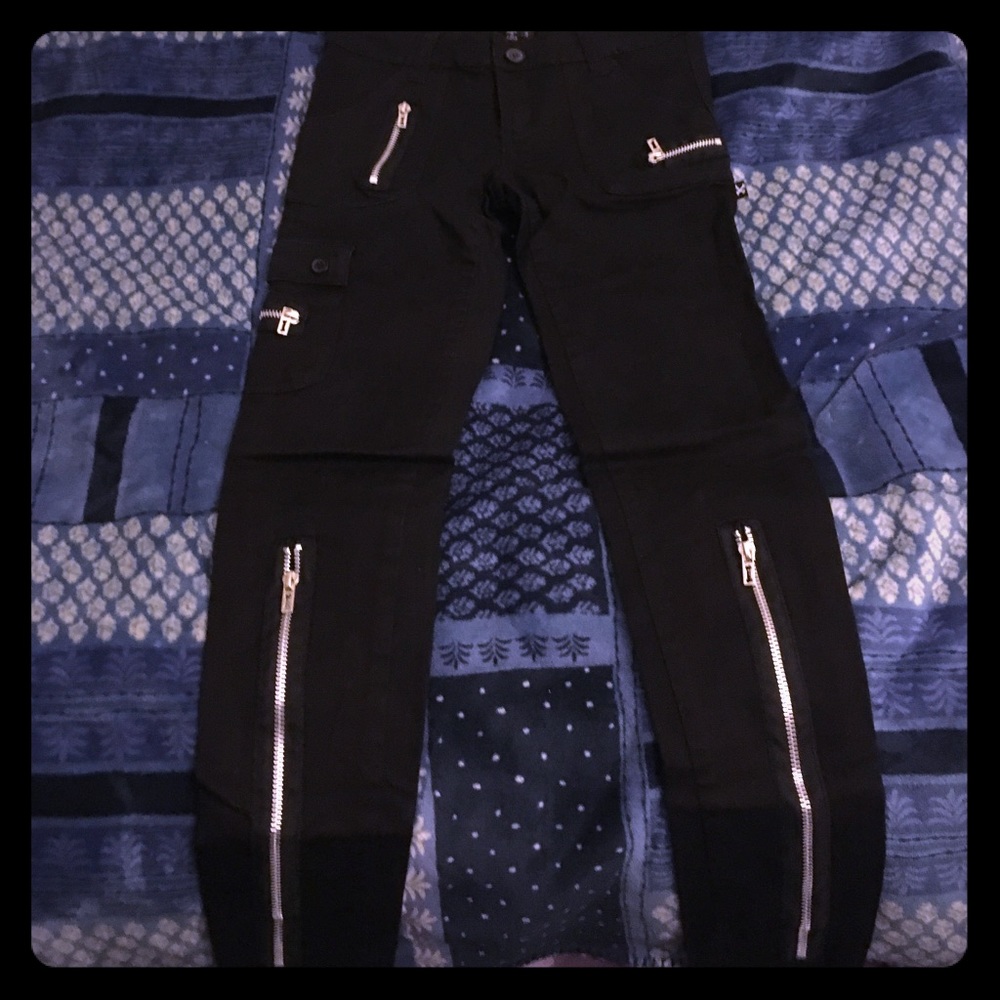 Black Zipper pants