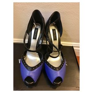 White House black market high heels size:8