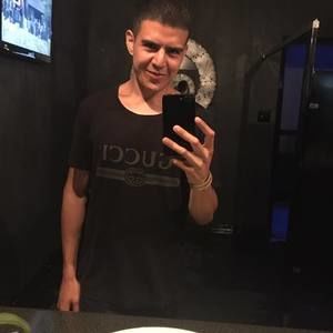 Meet your Posher, Roger