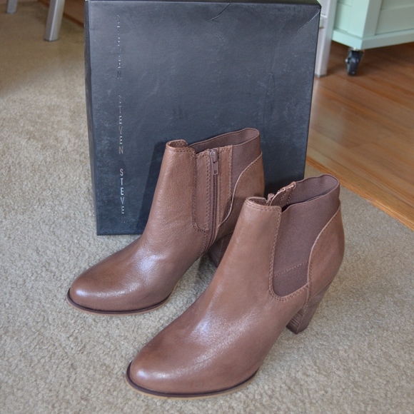 STEVEN by STEVE MADDEN Leather Booties - Picture 3 of 8