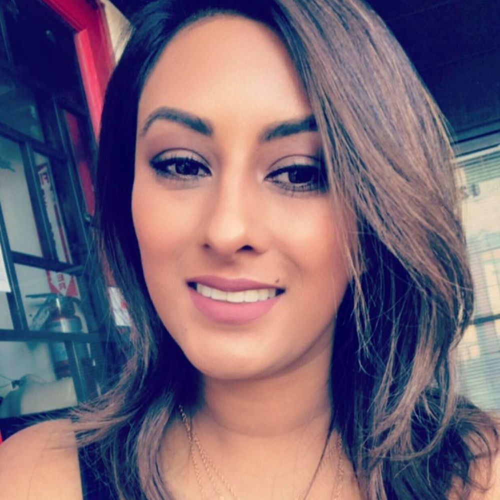 Meet your Posher, Caroline