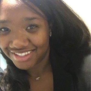 Meet your Posher, Marisa