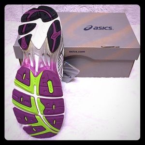 BRAND NEW WITH TAGS Asics GT-2160 shoes