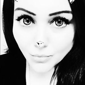 Meet your Posher, Melissa