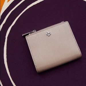 Tory Burch Robinson Mini Wallet