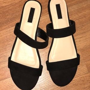 Cute black forever 21 sandals
