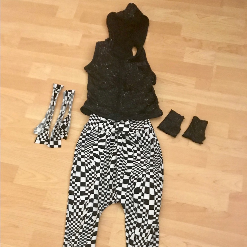 Girls 80’s Hip hop costume with bands and cuffs