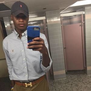 Meet your Posher, Devin