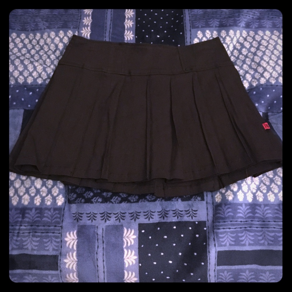 Black pleated skirt