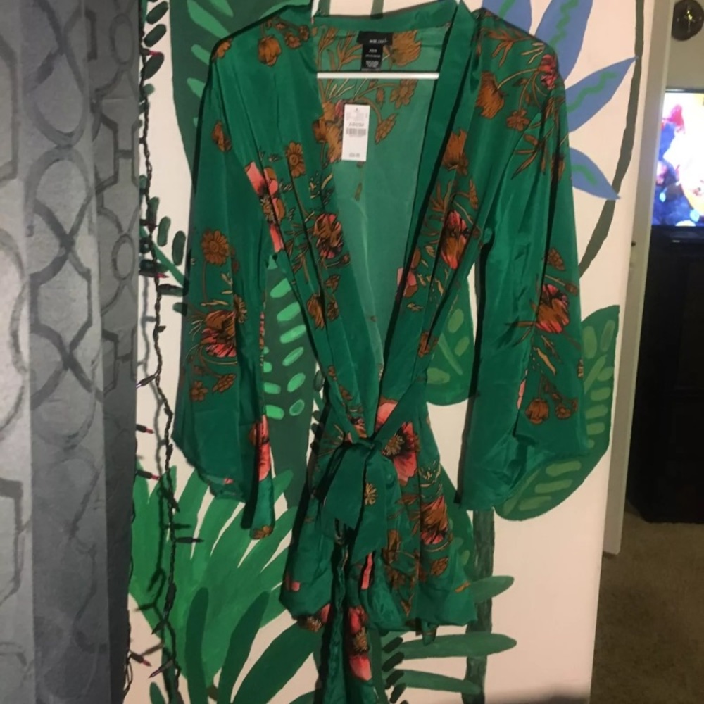 Green floral robe