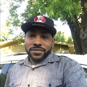 Meet your Posher, Kester