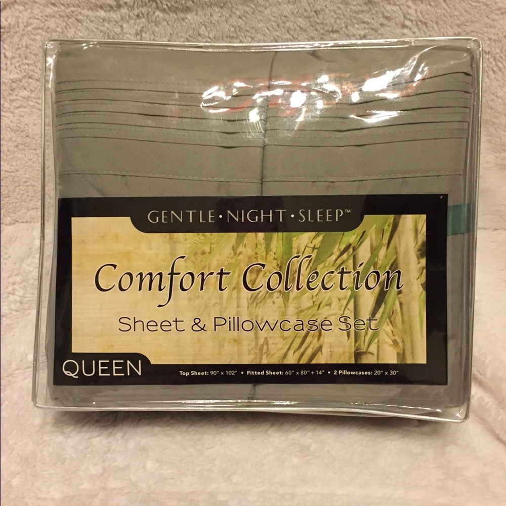 NEVER OPENED 100% Microfiber QUEEN Sheet