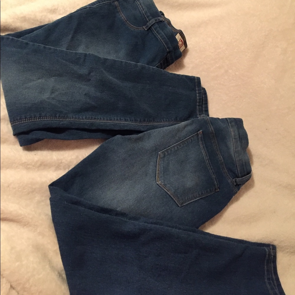 -SOLD- 2 Pairs Jean Jeggings