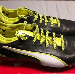 Puma EvoTouch1 Pro Soccer Cleat sz 4.5
