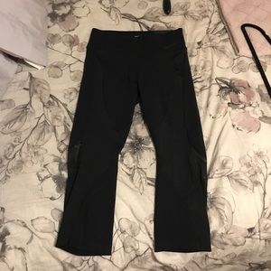 black nike crop leggings with mesh. NWT