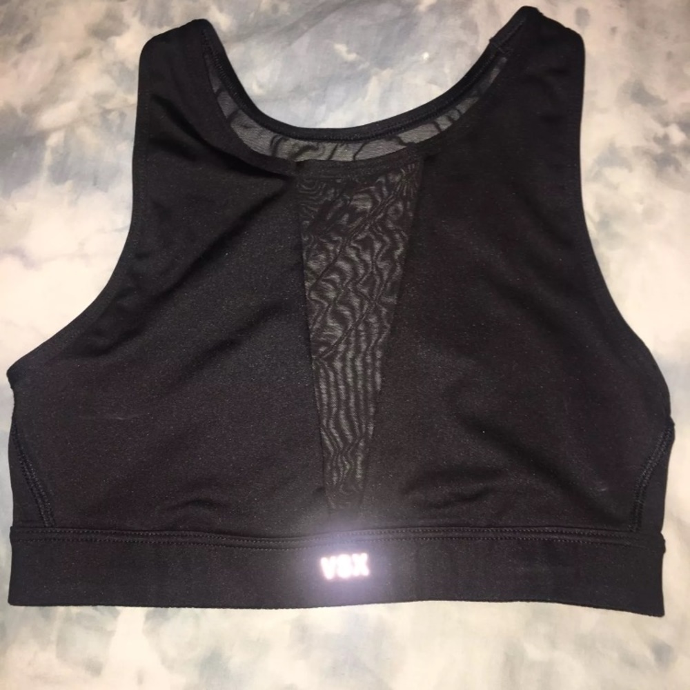 Black VS sports bra