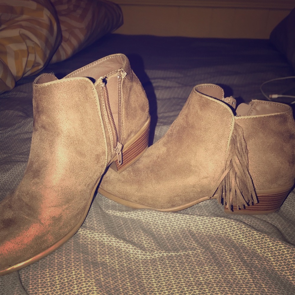 light brown fringe booties