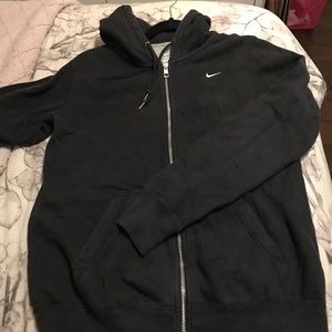 black nike zip up light jacket