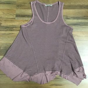 Super cute flowy top