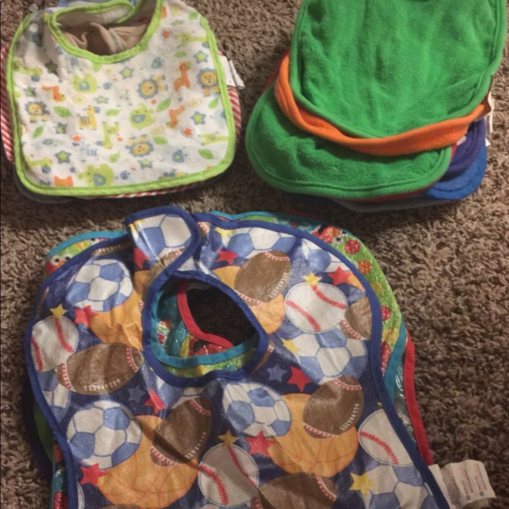20 PIECE BIB LOT