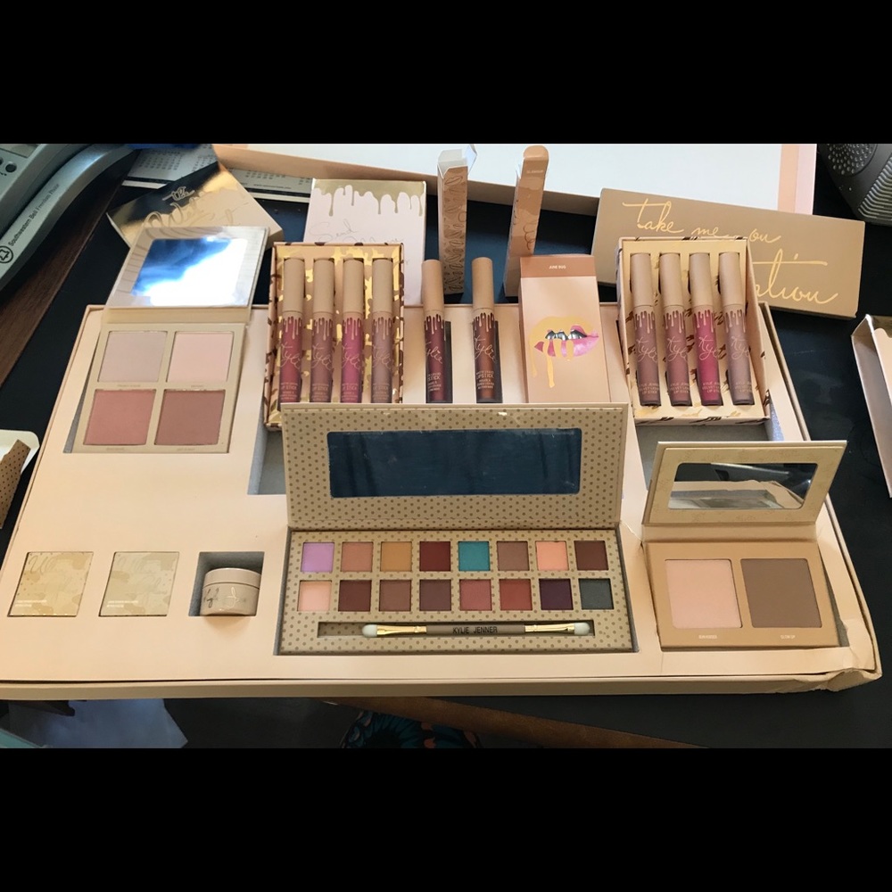 Kylie take me on vacation edition bundle