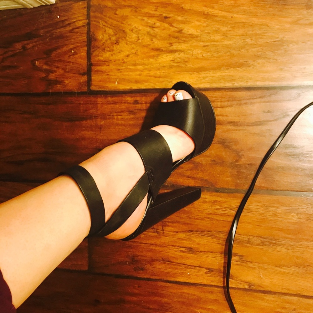 Steve Madden Black Platform Heels