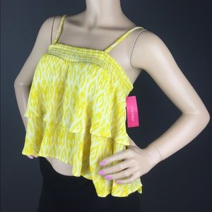 ✨NEW Yellow Flowy Crop Top Small ✨
