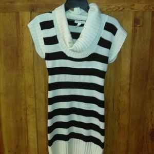 NEVER WORN ~ BLACK AND WHITE DRESS