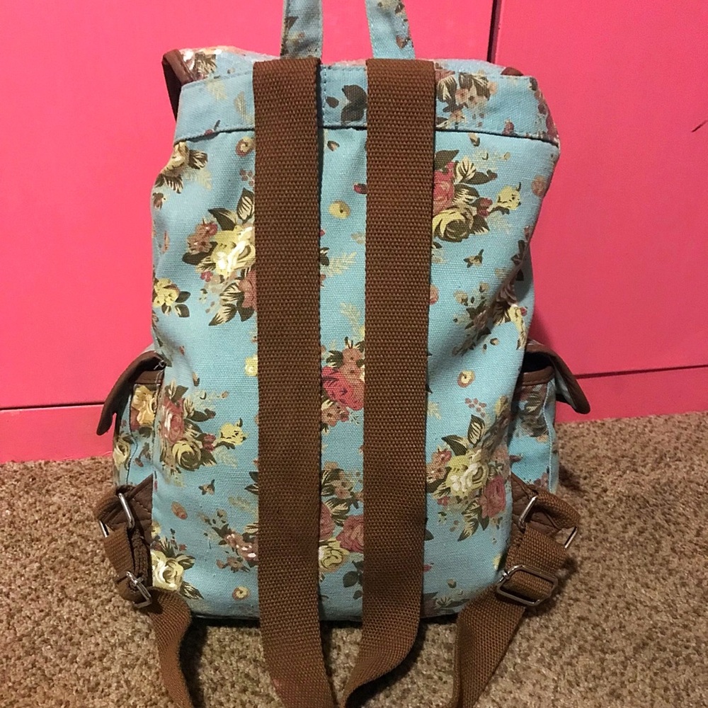 Sold!Floral backpack 🌻🌻 - Picture 2 of 6