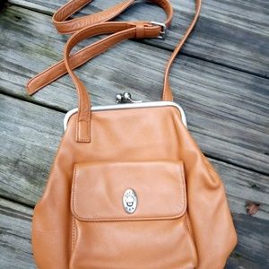 GUESS CROSS BODY/ SHOULDER LEATHER BAG