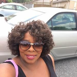 Meet your Posher, Cynthia