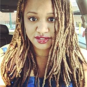 Meet your Posher, Kendra