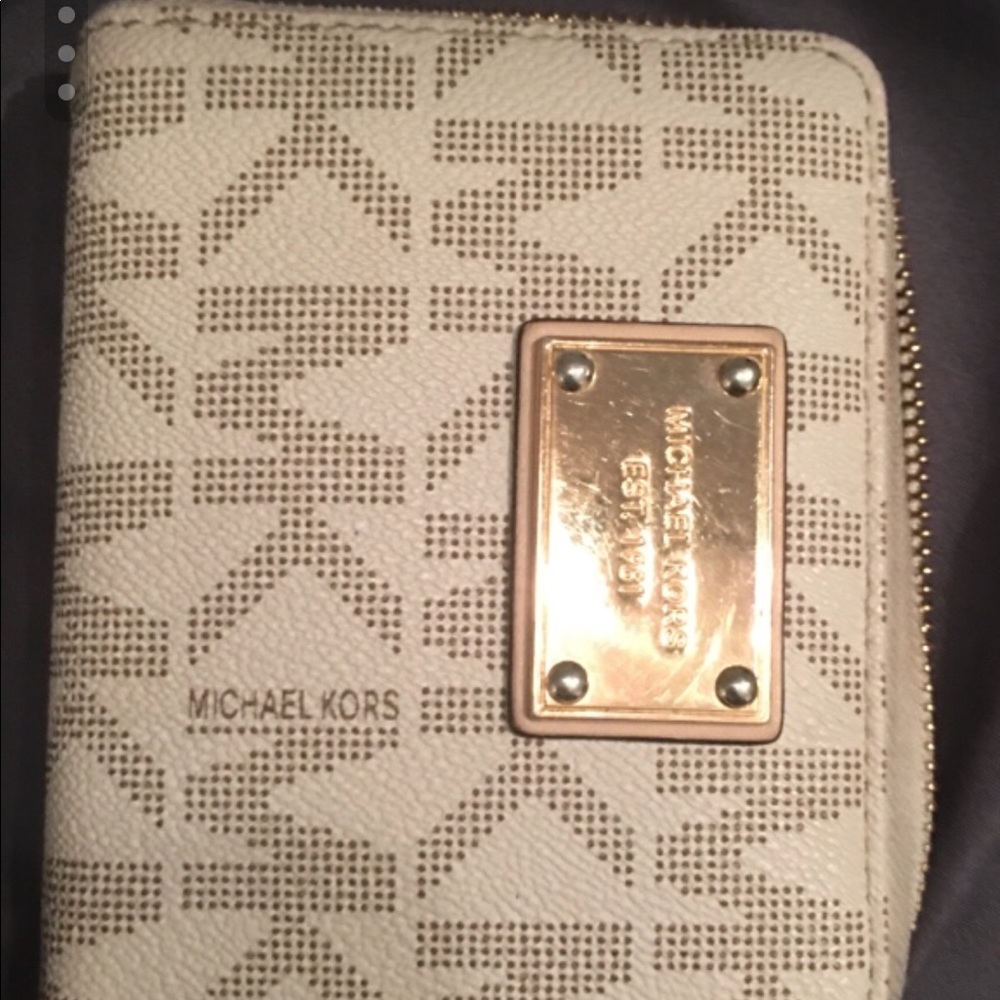 MK wallet