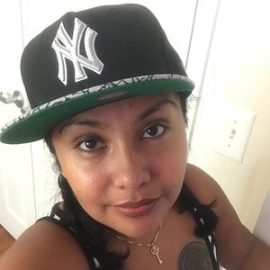 Meet your Posher, Estrella