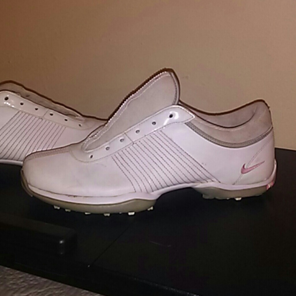 Nike Golfing​ Shoes