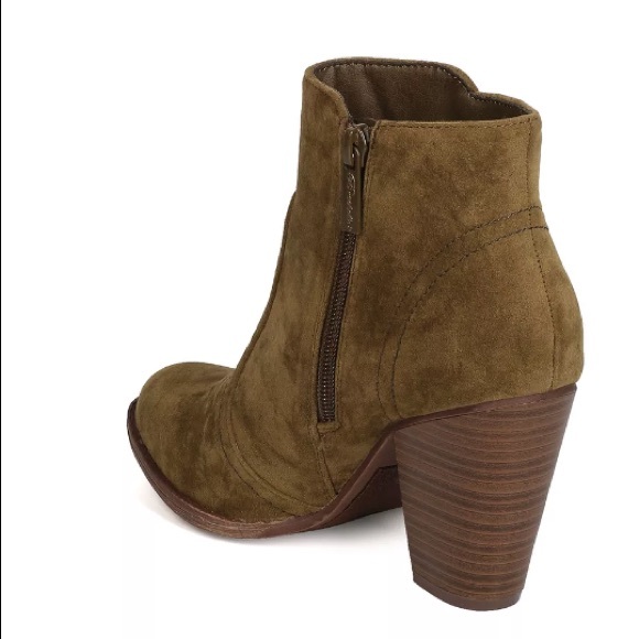 Faux suede chunky olive booties RESTOCKED - Picture 3 of 4