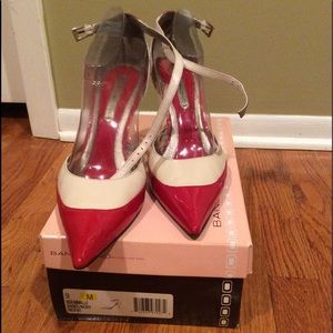 BANDOLINO red patent/ivory leather pump