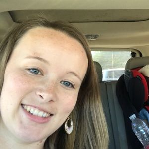 Meet your Posher, Brittney