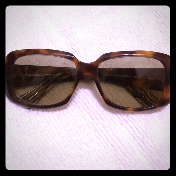 Vanni sunglass frames - Picture 1 of 3
