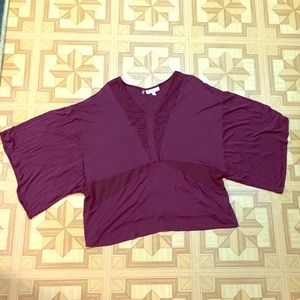 ✨B E A U T I F U L Jennifer Lopez flowy lace top‼️