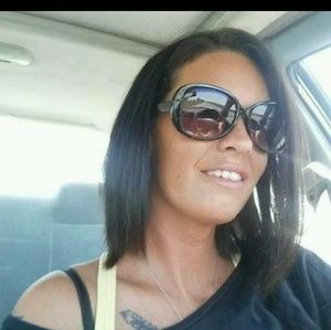 Meet your Posher, Sherry