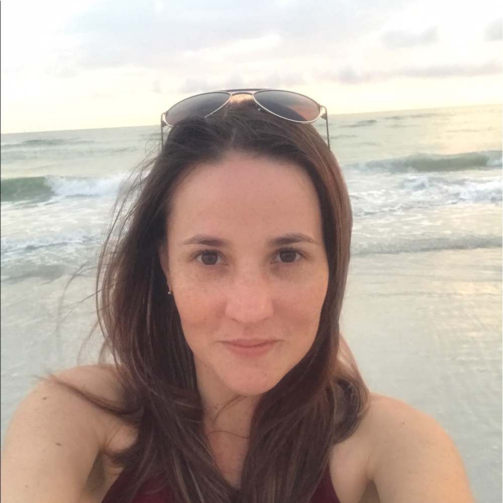 Meet your Posher, Laura