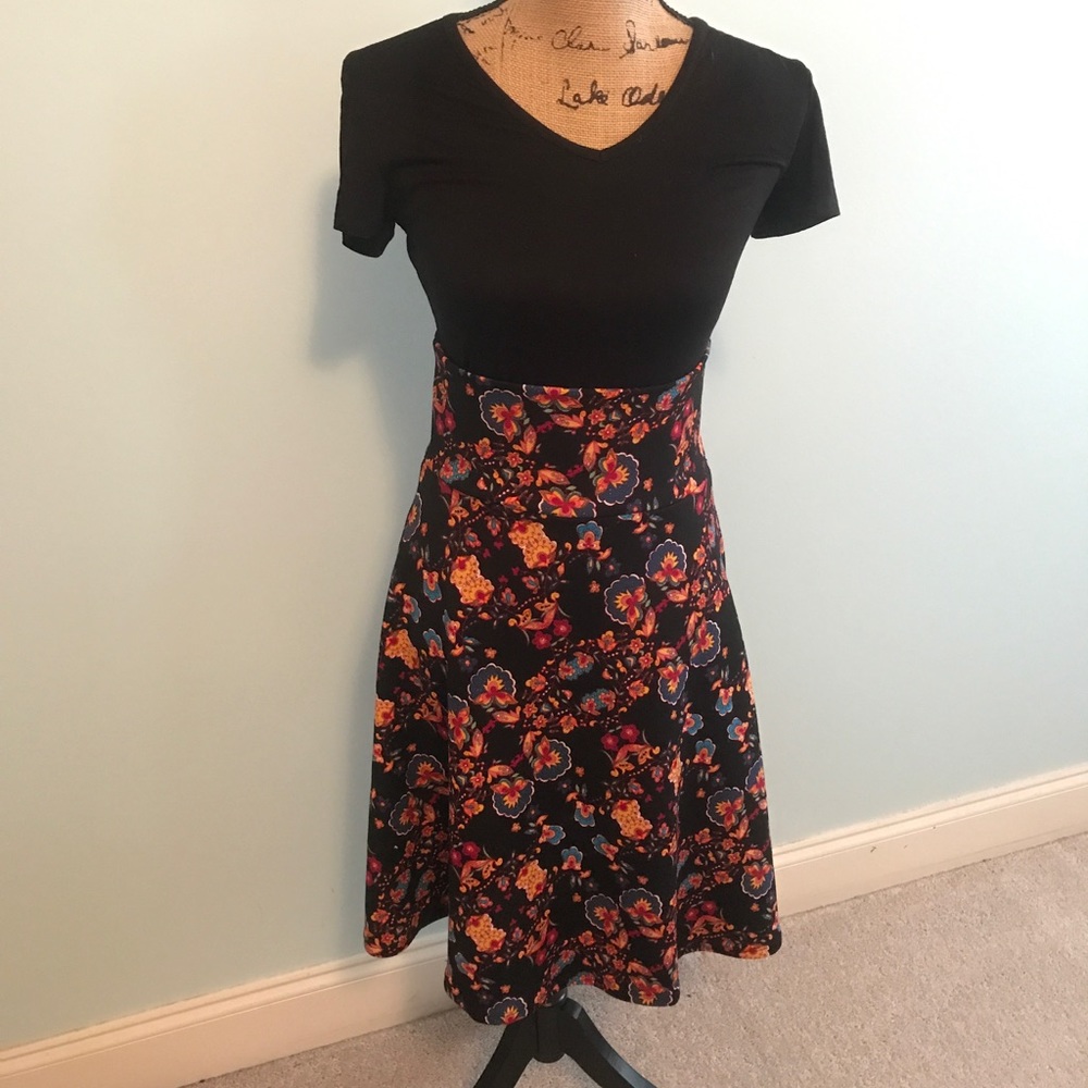 LuLaRoe small Azure skirt
