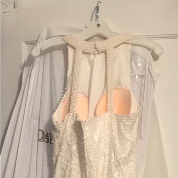 Wedding dress - Picture 2 of 2