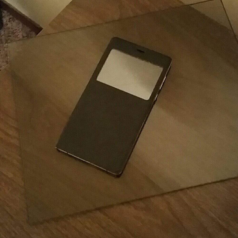 Android phone - Picture 2 of 2